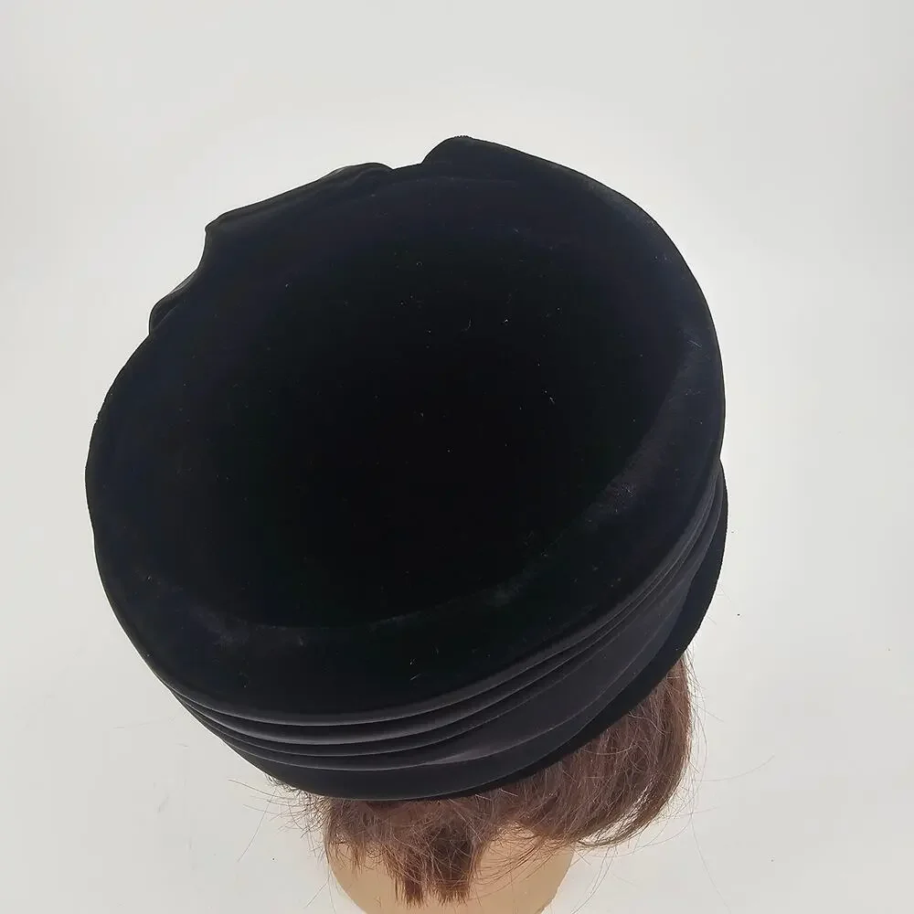 Vintage 1940s - 1950s Black Velvet Satin Bow Church Wedding Pillbox Hat Jackie-O - Picture 3 of 11